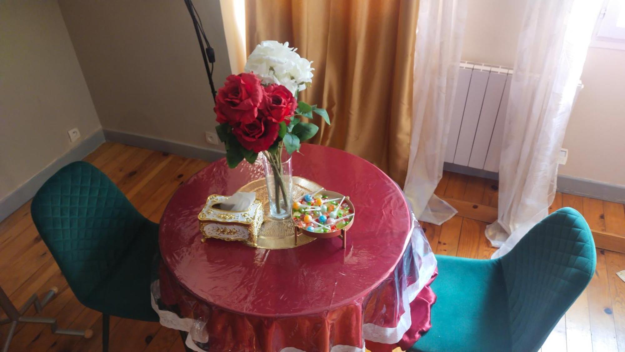 Dames De Montmartre Appartement Parijs