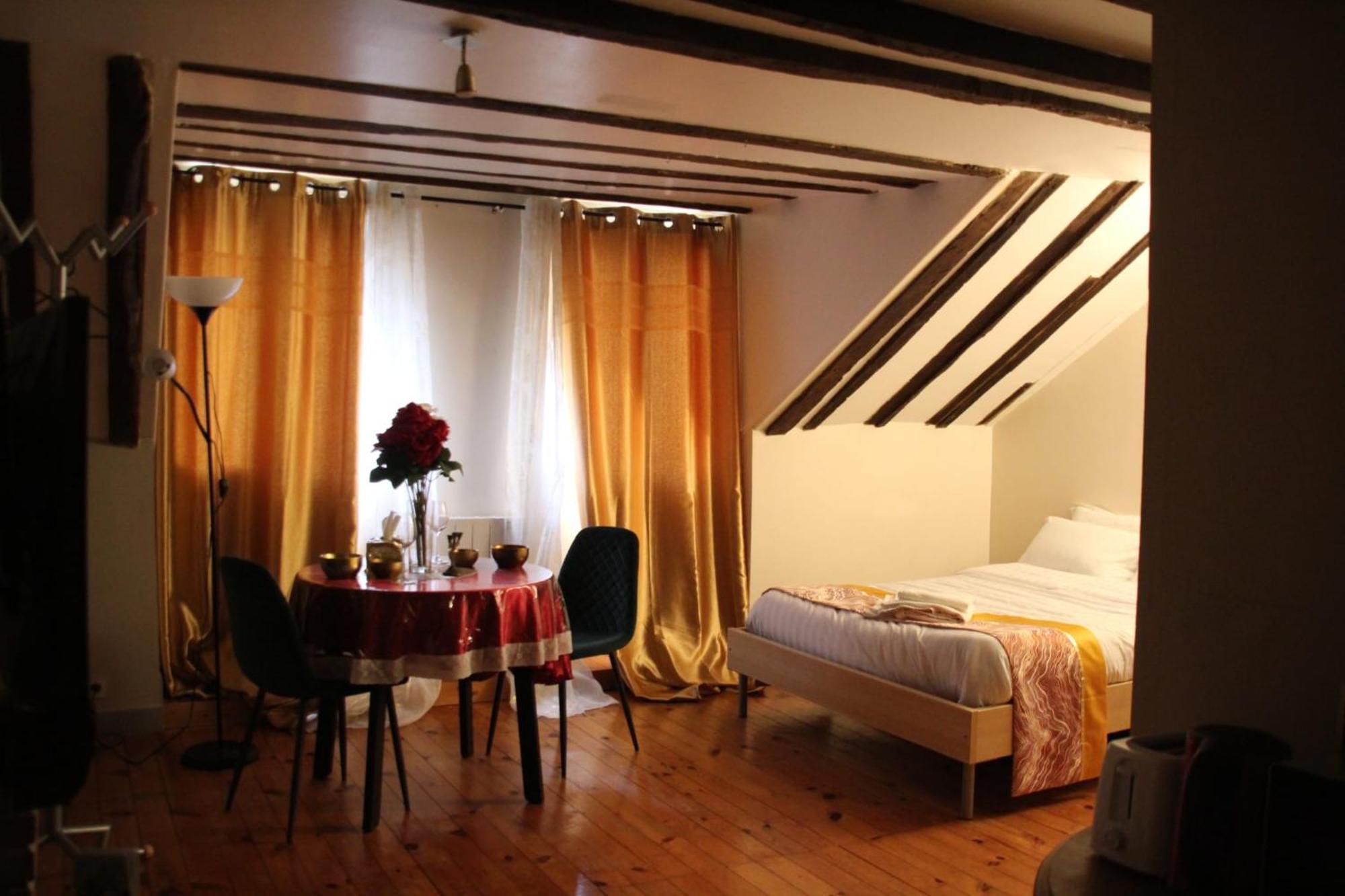 Appartement Dames De Montmartre *