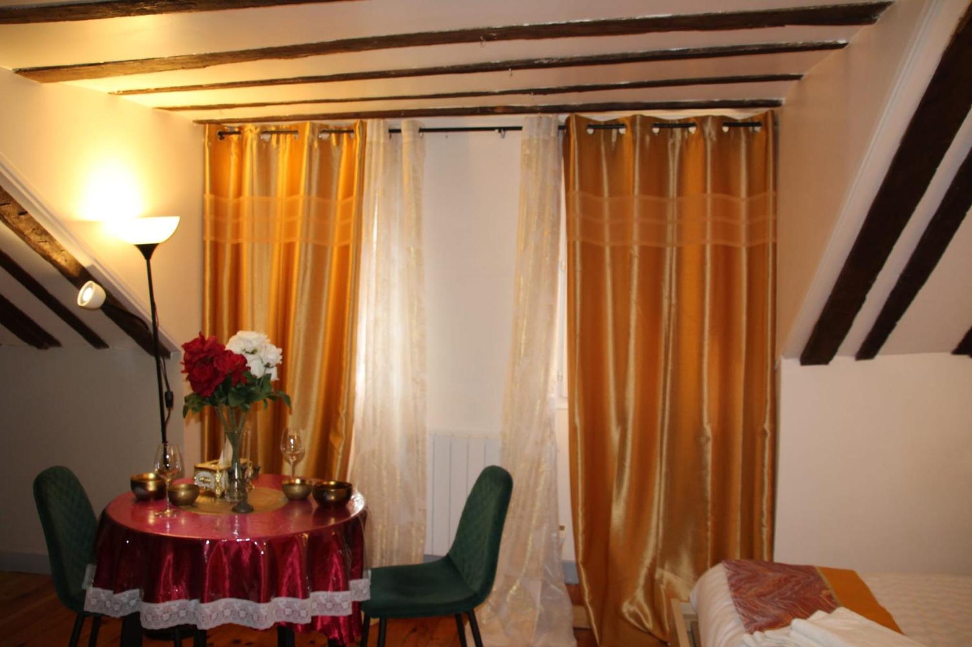 Dames De Montmartre Appartement